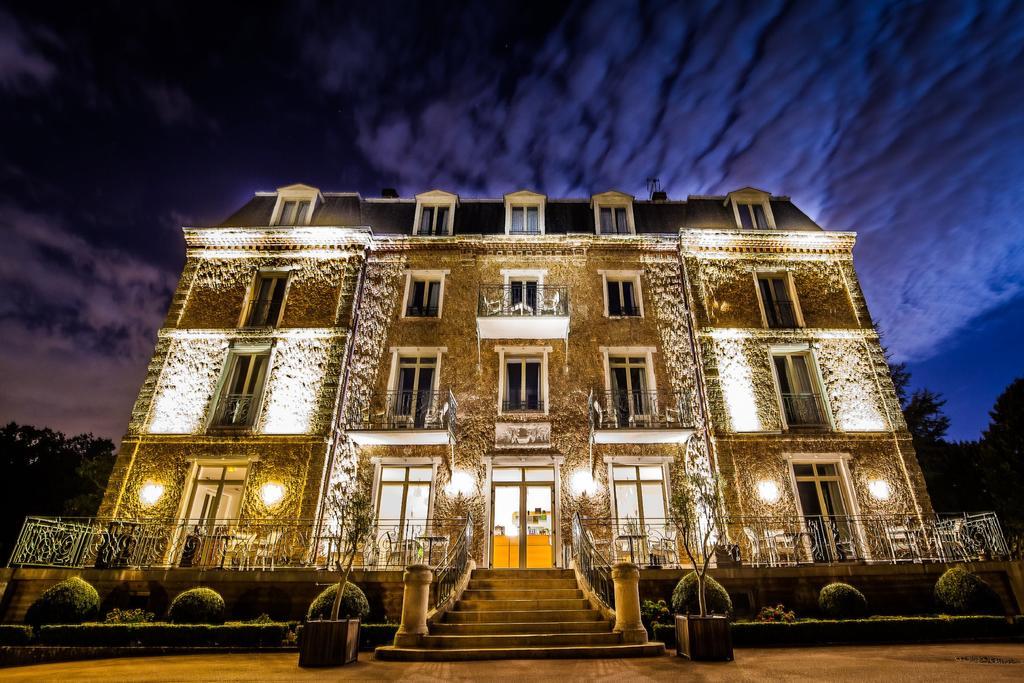 Logis Hotel & Restaurant - Le Manoir De Sauvegrain Saint-Lambert  Екстер'єр фото