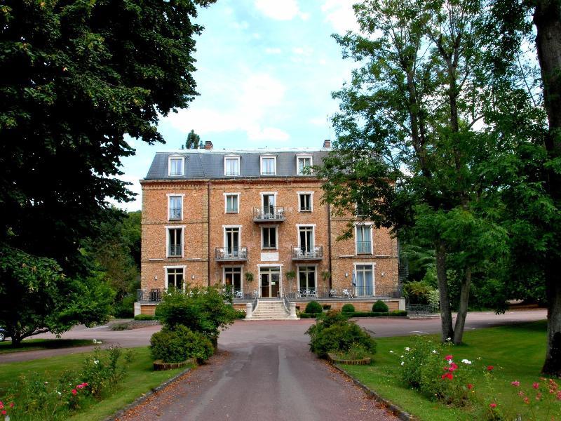 Logis Hotel & Restaurant - Le Manoir De Sauvegrain Saint-Lambert  Екстер'єр фото