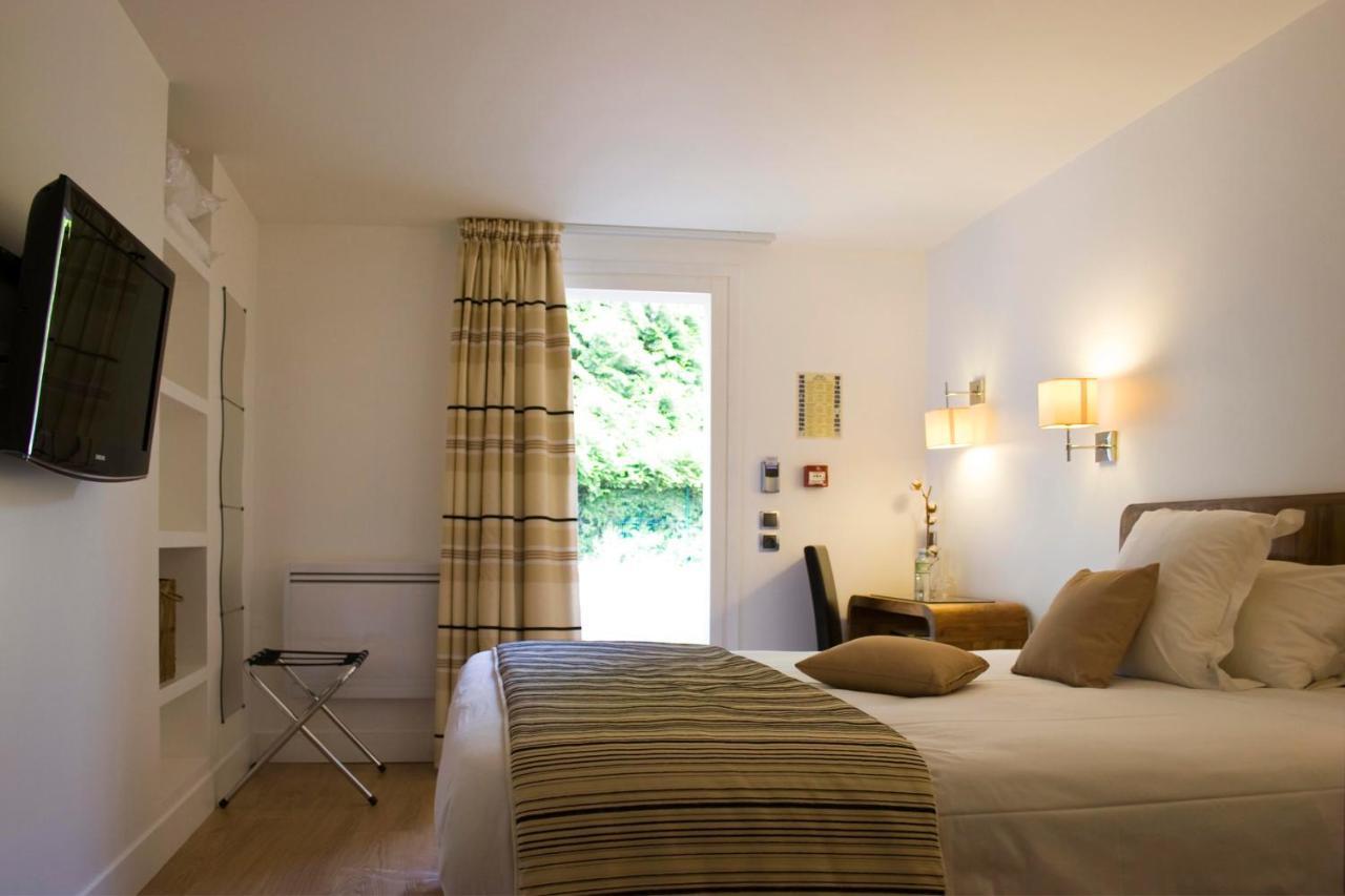Logis Hotel & Restaurant - Le Manoir De Sauvegrain Saint-Lambert  Екстер'єр фото